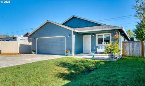 113 NE WHISPERING RIVER CT, McMinnville, OR 97128