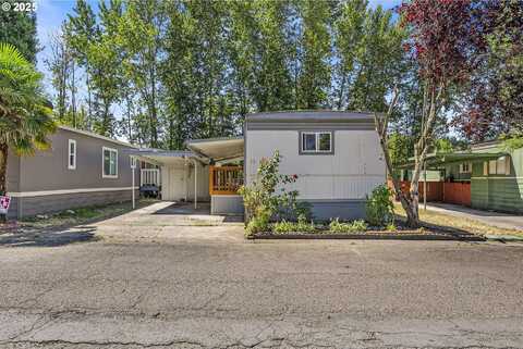 15758 SE HIGHWAY 224, Damascus, OR 97089