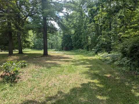 002 Caberfae Highway, Manistee, MI 49660