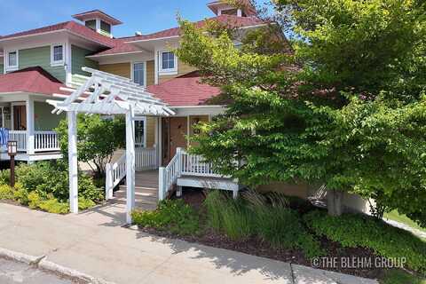 12069 Mountain Top Circle, Thompsonville, MI 49683