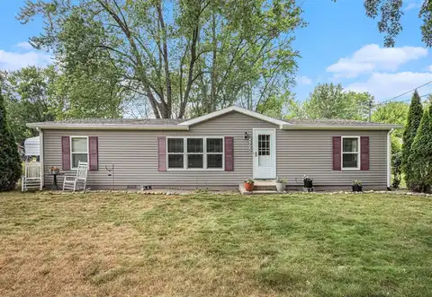 5936 Johnson Road, Coloma, MI 49038