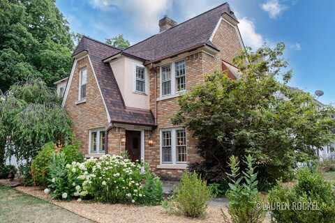 2200 College Avenue SE, Grand Rapids, MI 49507