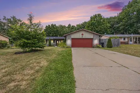 2381 Mapleview Street SE, Kentwood, MI 49508
