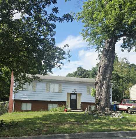 3931 Green Spring AVE NW, Roanoke, VA 24017