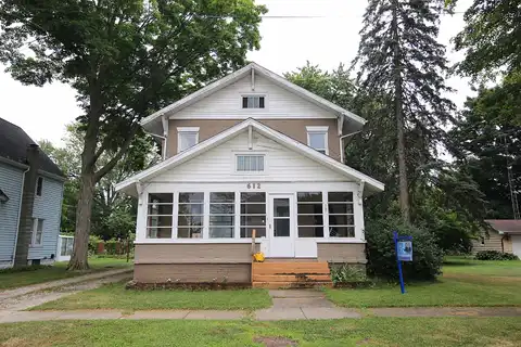 612 S Hooker Avenue, Three Rivers, MI 49093