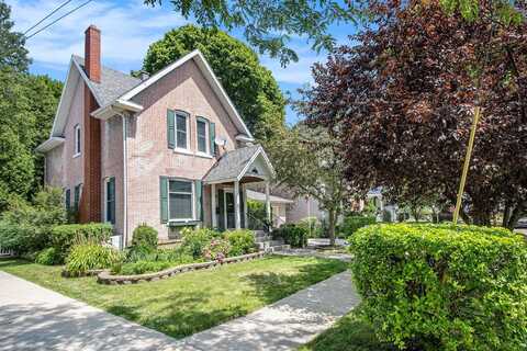 480 4th Street, Manistee, MI 49660
