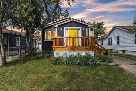 23035 Powell Avenue, Hazel Park, MI 48030