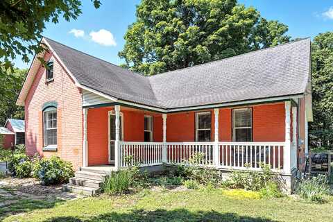 121 Adams Street, Allegan, MI 49010