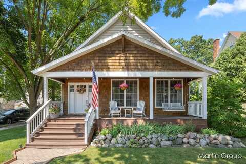 1571 Wealthy Street SE, Grand Rapids, MI 49506