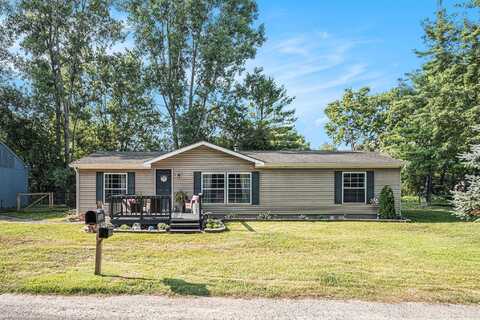 2526 E Main Street, Ionia, MI 48846