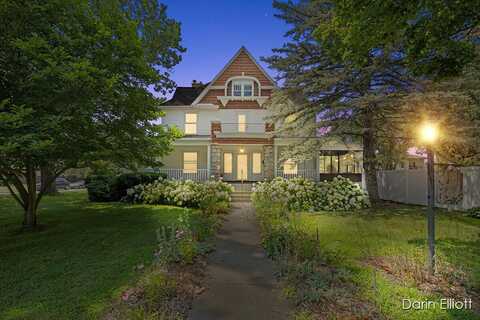 223 S Pearl Street, Belding, MI 48809