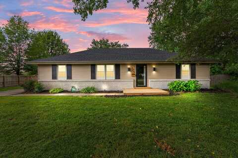 105 N Ellen Street, Nixa, MO 65714
