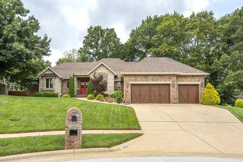 4104 E Gastonbury Street, Springfield, MO 65809