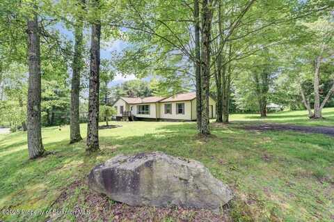 55 Deer Run, Moscow, PA 18444