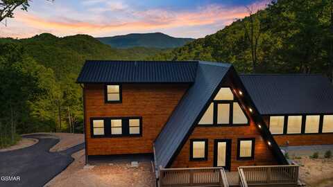 2715 Pine Crest Lane, Sevierville, TN 37876