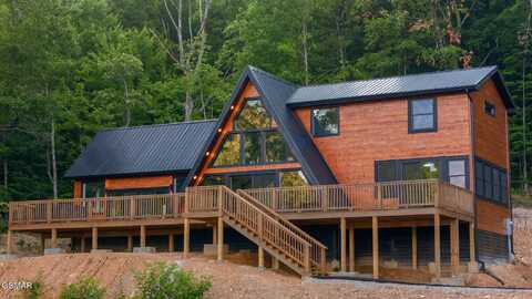 2715 Pine Crest Lane, Sevierville, TN 37876