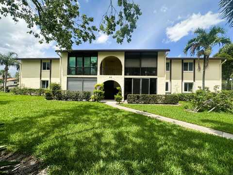 5801 Whispering Pine Way, Greenacres, FL 33463