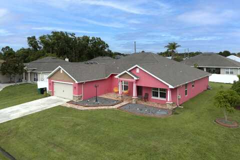 5000 NW Edgarton Terrace, Port Saint Lucie, FL 34983