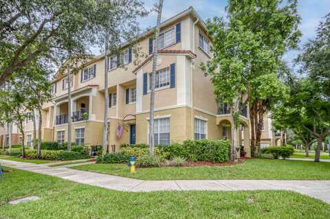 1403 W Wickham Circle, Delray Beach, FL 33445