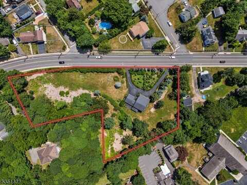 409 High Mountain Rd, North Haledon, NJ 07508