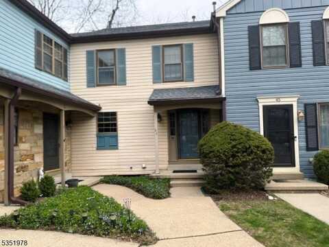 44 Wood Duck Ct, Allamuchy, NJ 07840