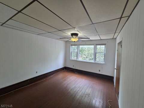 293 Burgess Pl, Clifton, NJ 07011