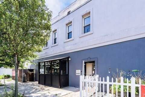 230 Trumbull St, Elizabeth, NJ 07206