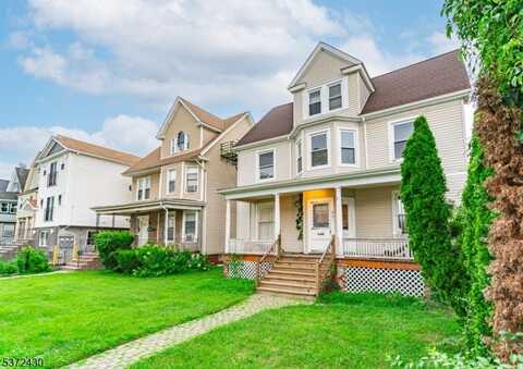 43 Eppirt St, East Orange, NJ 07018