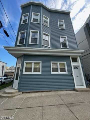 50 James St, Bloomfield, NJ 07003