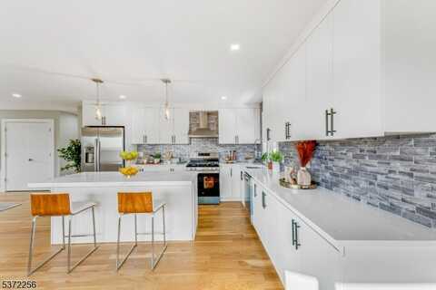 937 Worth Ave, Linden, NJ 07036