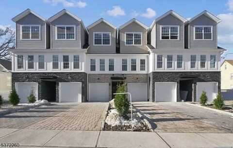 93 Prospect St, Garfield, NJ 07026