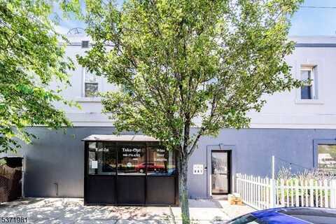 230 Trumbull St, Elizabeth, NJ 07206