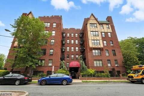 5 Pomona Ave, Newark, NJ 07112