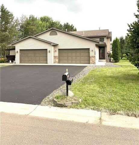 1060 4th Avenue NE, Milaca, MN 56353