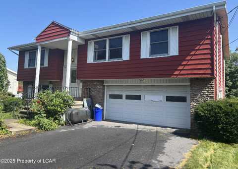 132 Cedarwood Drive, Laflin, PA 18702