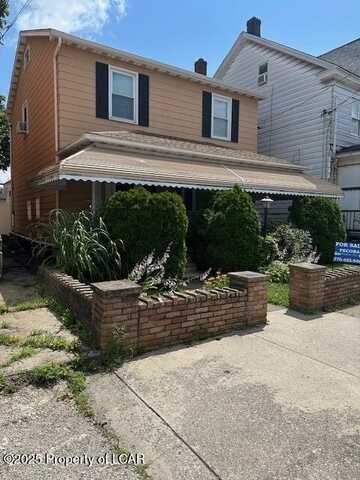 609 MCKINLEY Street, Hazleton, PA 18201