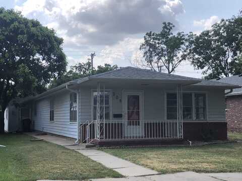 308 N Main St, Ellinwood, KS 67526