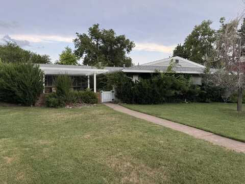 2507 Russell Pkwy, Great Bend, KS 67530