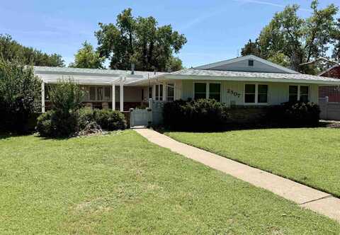 2507 Russell Pkwy, Great Bend, KS 67530