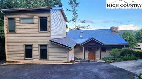 215 Rhododendron Loop, Newland, NC 28657