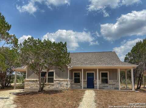 7206 Highway 16, Bandera, TX 78003