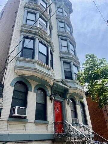 219 PARK AVE, Hoboken, NJ 07030