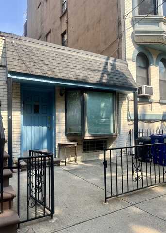 221 PARK AVE, Hoboken, NJ 07030