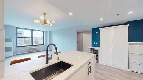 102 CHRISTOPHER COLUMBUS DR, JC, Downtown, NJ 07302