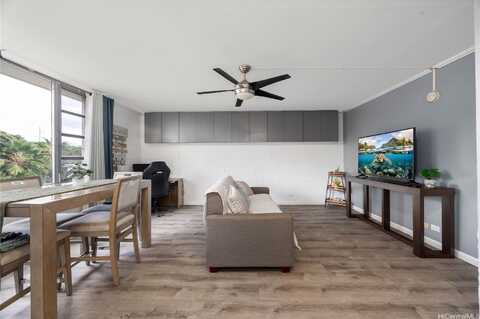 98-1034 Moanalua Road, Aiea, HI 96701