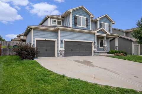 1532 SW Cross creek Drive, Lees Summit, MO 64082