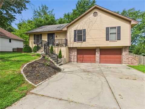 2105 NW 5th Street, Blue Springs, MO 64014