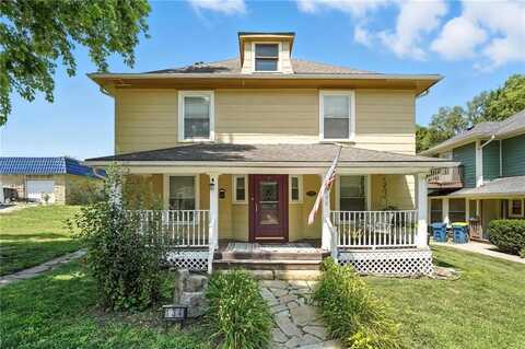 134 S Lincoln Street, Liberty, MO 64068