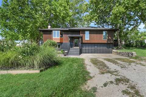 8540 Ottawa Street, De Soto, KS 66018