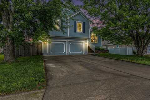 1016 SE Claremont Street, Lees Summit, MO 64081